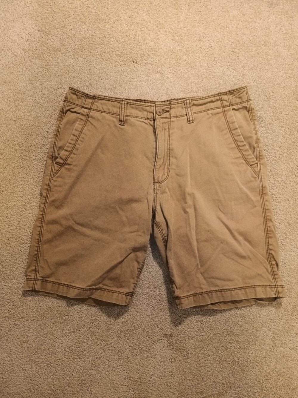Old Navy Khaki Shorts (33W)